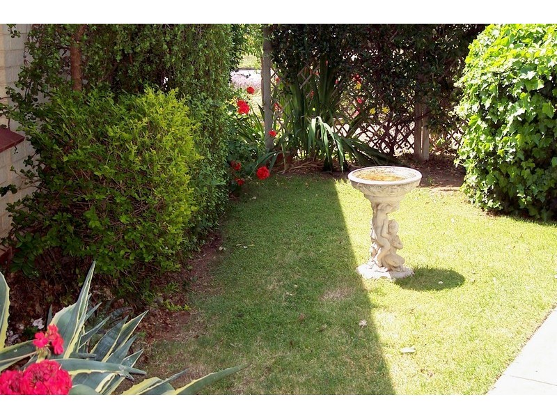 31 Myall Road, Para Hills SA 5096