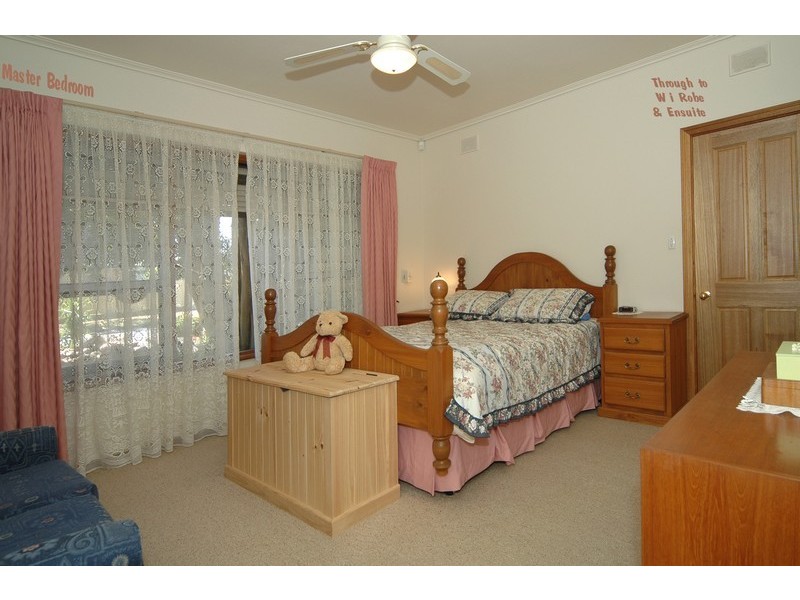 15 Arndell Road, Salisbury Park SA 5109