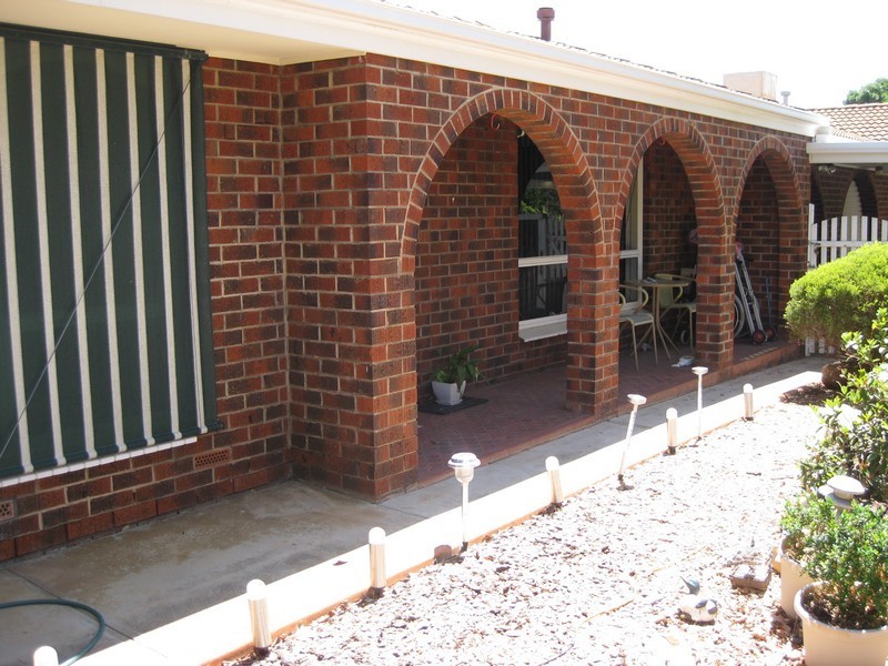 2/29A Lake View Crescent, Highbury SA 5089