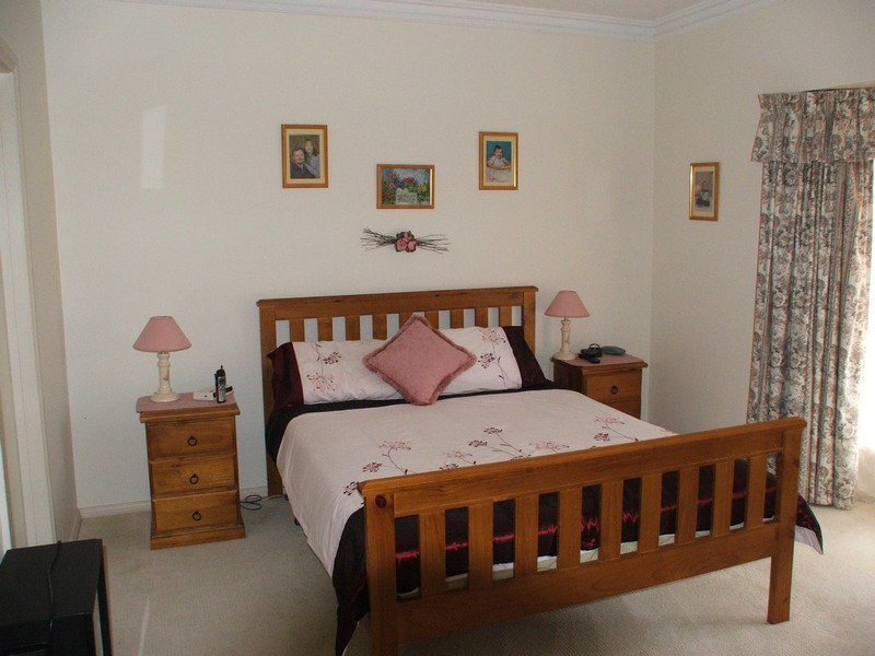 1 Tom Packer Drive, Athelstone SA 5076