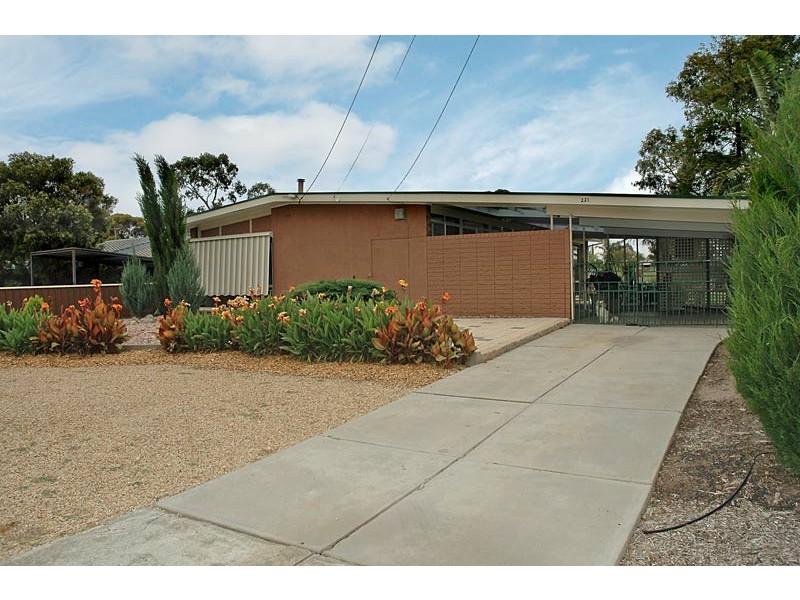 221 Kelly Road, Modbury Heights SA 5092