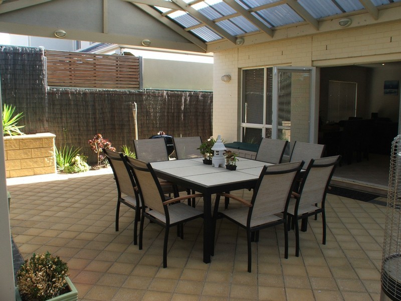 252 Mawson Lakes Blvd, Mawson Lakes SA 5095