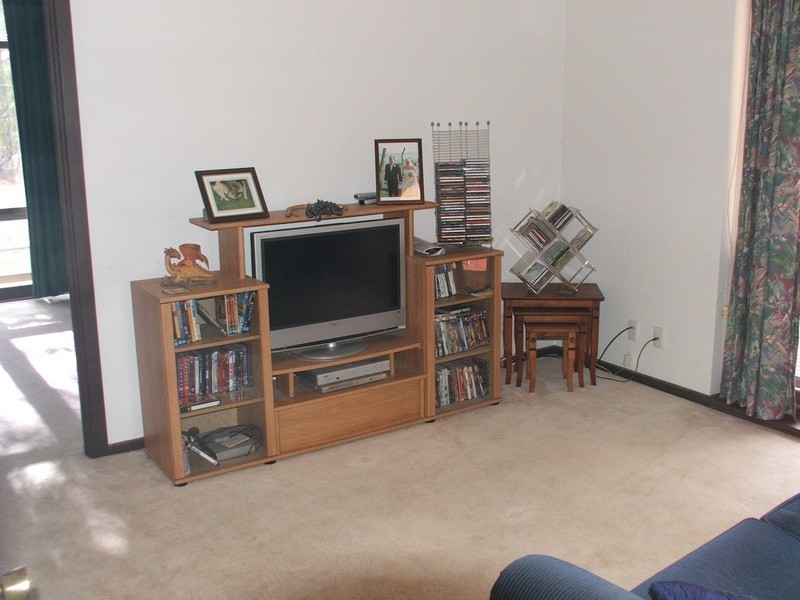 58 Down Drive, Valley View SA 5093