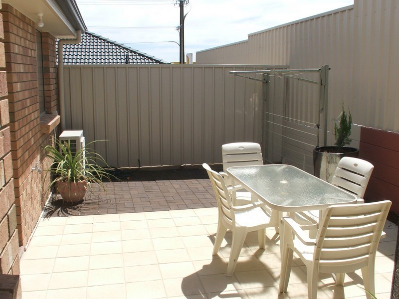 2/99 Valley Road, Hope Valley SA 5090