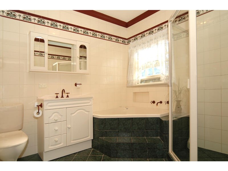 31 Golf Drive, Fairview Park SA 5126