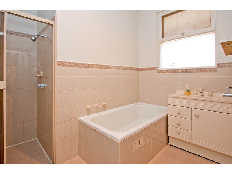 27 Leeds Avenue, Hope Valley SA 5090