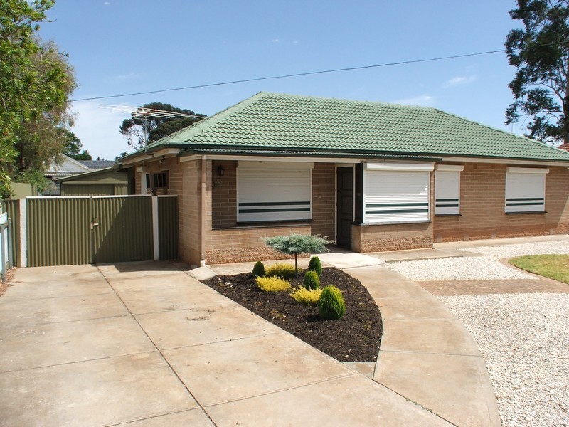 12 St Leonard Crescent, Elizabeth Downs SA 5113