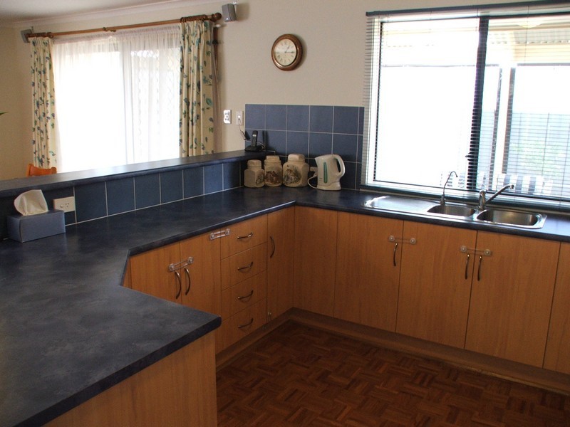 32 Sandstone Avenue, Walkley Heights SA 5098