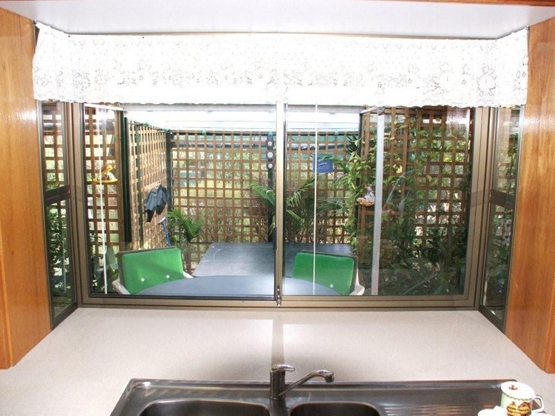 8 Chatsworth Avenue, Valley View SA 5093