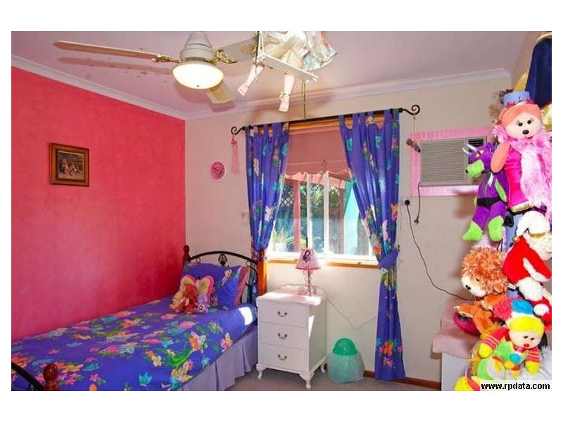 27 Southwark Avenue, Salisbury Heights SA 5109