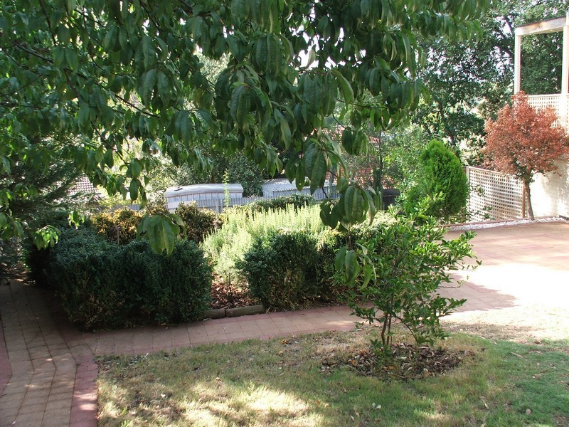 57 Knightsbridge Avenue, Valley View SA 5093