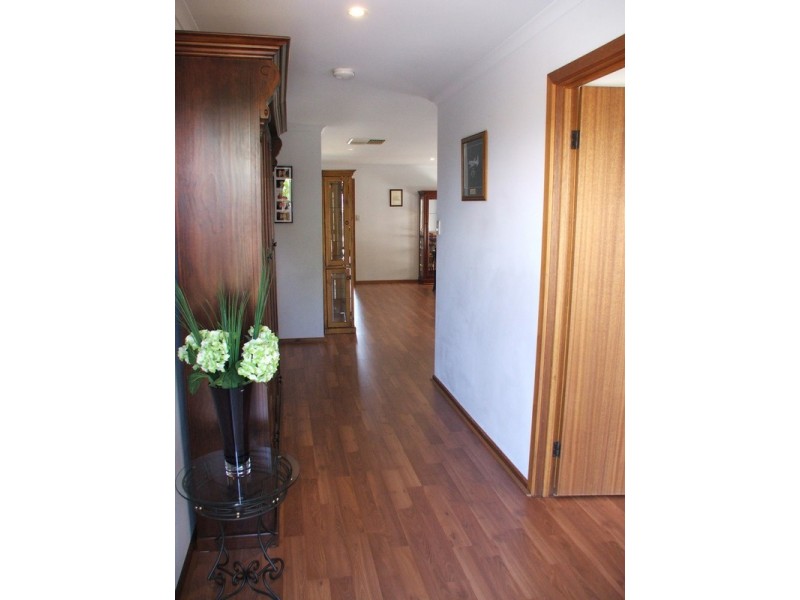 13 Gleneagles Circuit, Greenwith SA 5125
