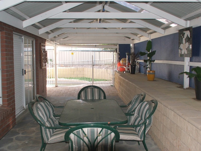 15 Somerset Avenue, Redwood Park SA 5097