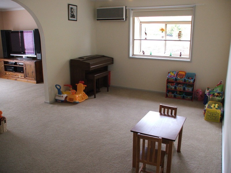 1 Thomas Court, Wynn Vale SA 5127