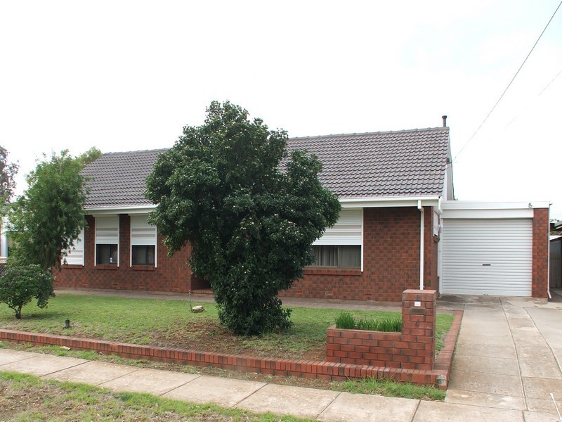 4 Bradman Road, Parafield Gardens SA 5107