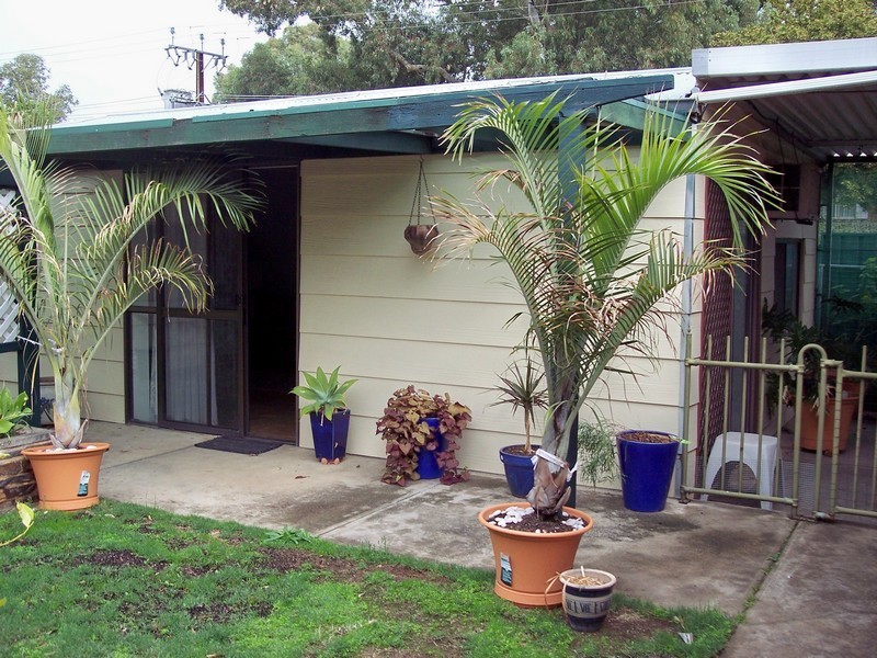 1 Gordon Avenue, St Agnes SA 5097