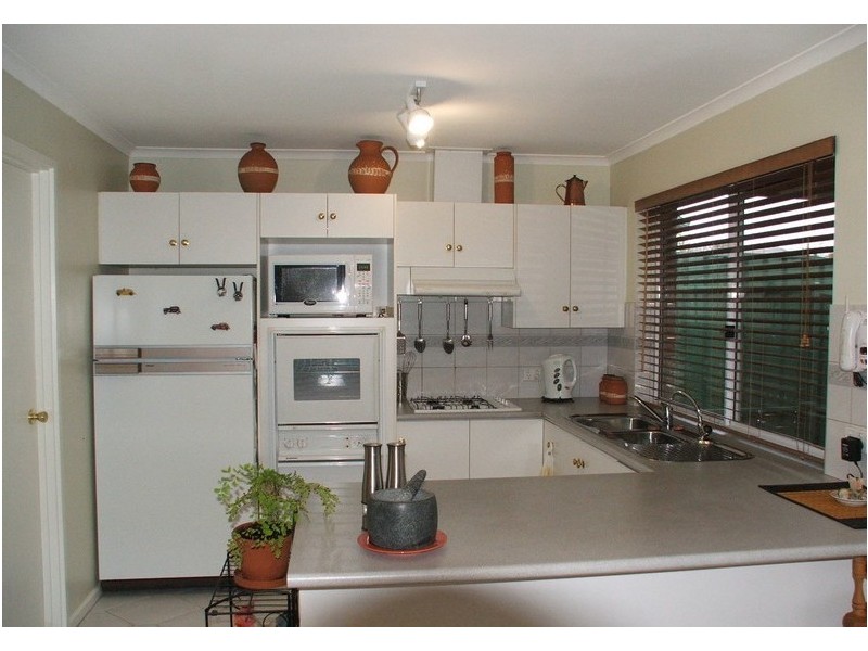 14 Lake Magenta Court, Greenwith SA 5125