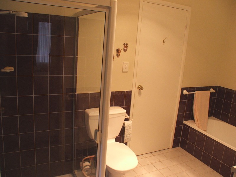 14 Lake Magenta Court, Greenwith SA 5125