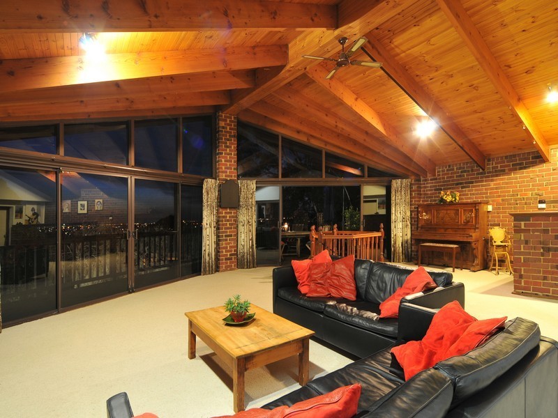 10 Warramunda Crescent, Banksia Park SA 5091