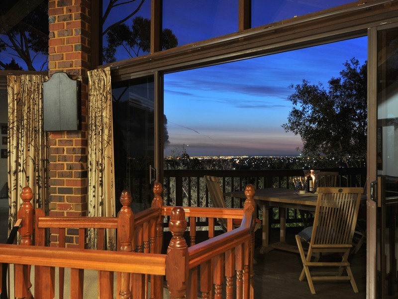 10 Warramunda Crescent, Banksia Park SA 5091