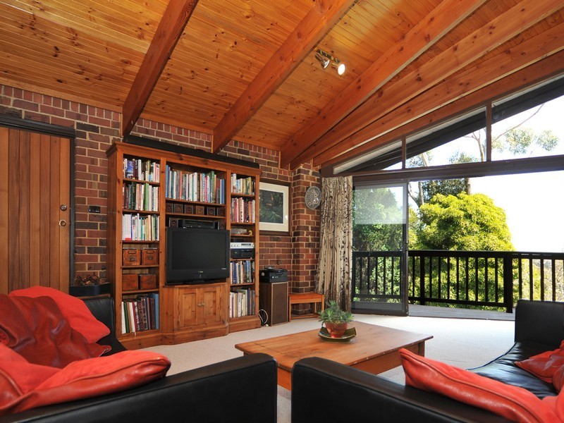 10 Warramunda Crescent, Banksia Park SA 5091