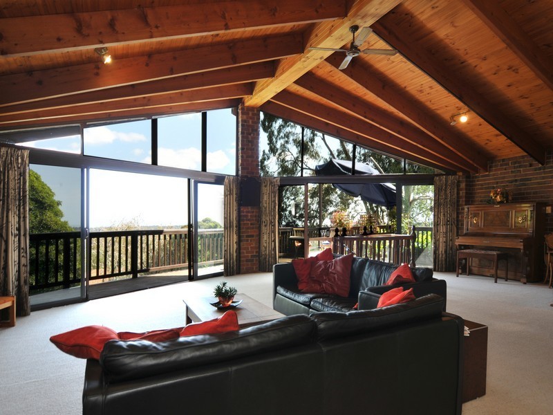 10 Warramunda Crescent, Banksia Park SA 5091