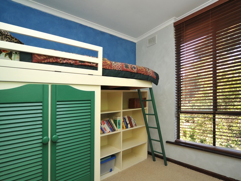 10 Warramunda Crescent, Banksia Park SA 5091