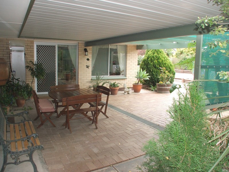 10 Pope Crescent, Hope Valley SA 5090