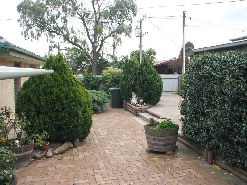 10 Pope Crescent, Hope Valley SA 5090