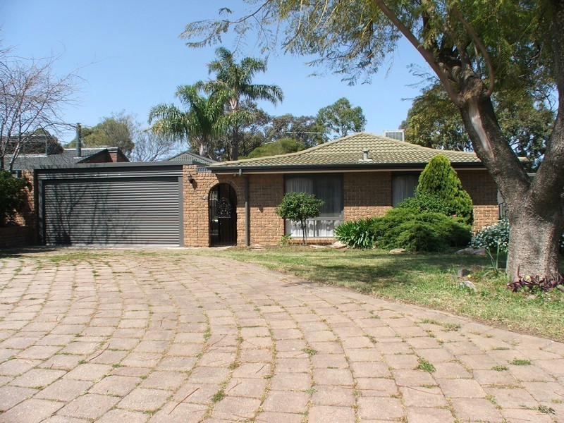 16 Baraga Grove, Modbury Heights SA 5092
