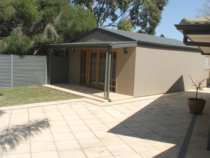 16 Baraga Grove, Modbury Heights SA 5092