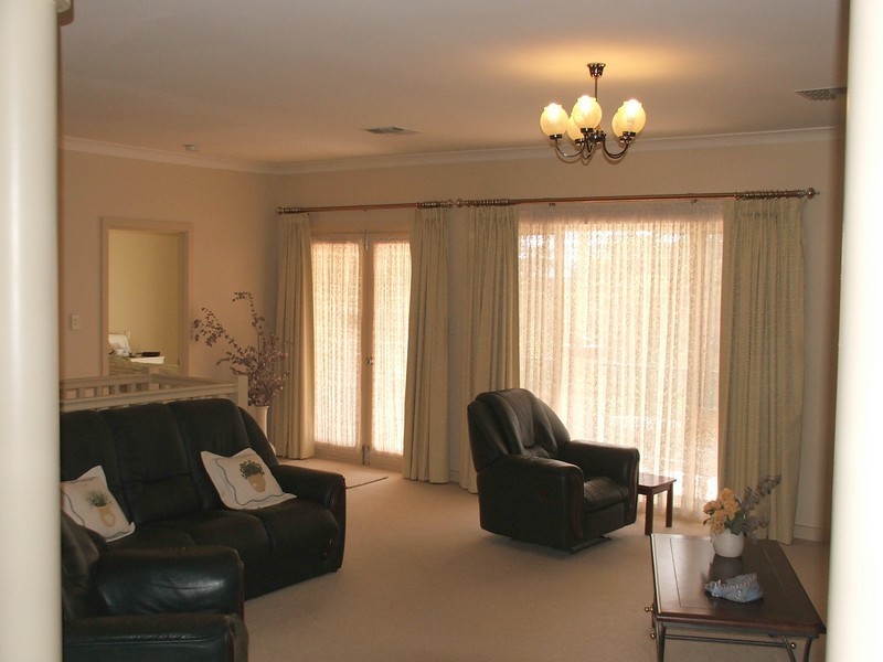 9 Satsuma Crescent, Golden Grove SA 5125