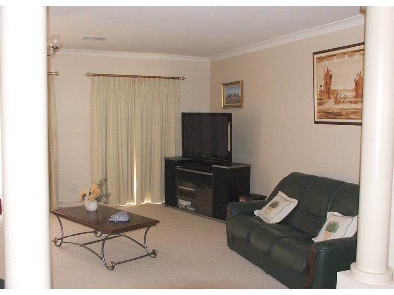 9 Satsuma Crescent, Golden Grove SA 5125