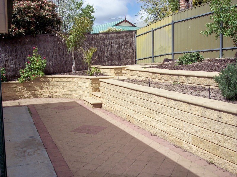 24 McIntosh Court, Wynn Vale SA 5127