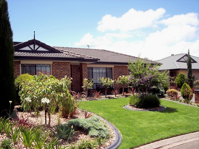 8 Jacaranda Grove, Golden Grove SA 5125