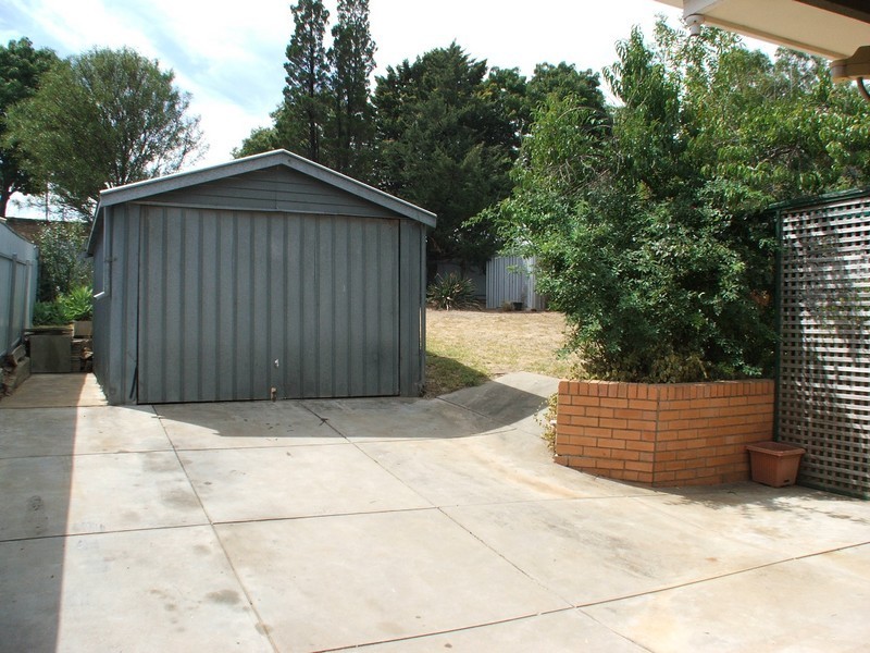 24 Trafford Road, Hope Valley SA 5090