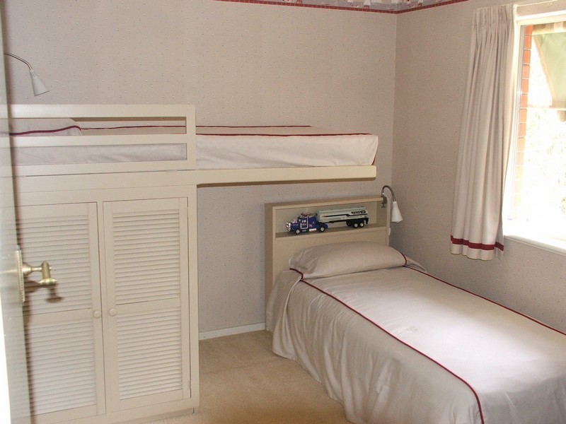 4 Leopold Street, Vista SA 5091