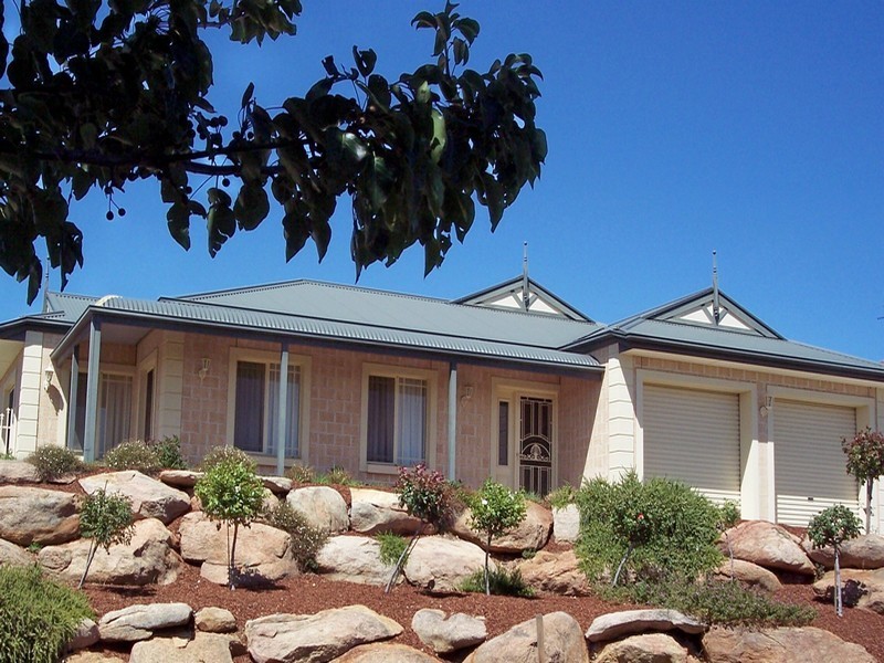 17 Bloomfield Avenue, Wynn Vale SA 5127