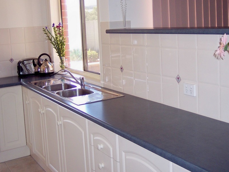 17 Bloomfield Avenue, Wynn Vale SA 5127