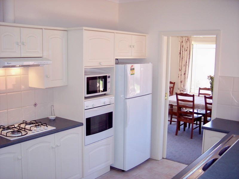 17 Bloomfield Avenue, Wynn Vale SA 5127