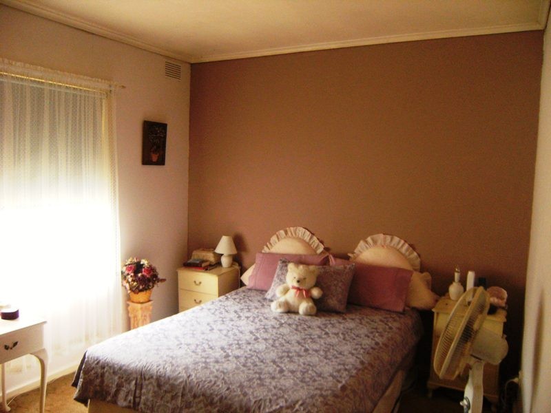 8 Garlick Road, Elizabeth Park SA 5113