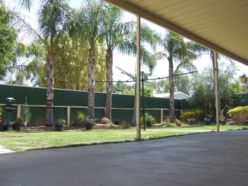4 Devlin Court, Parafield Gardens SA 5107
