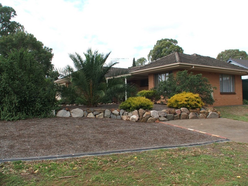 8 Black Top Road, Hillbank SA 5112