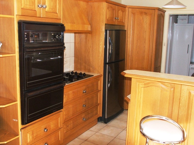 18 Cremin Street, Fairview Park SA 5126