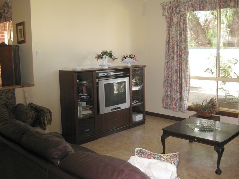 10 Edward Street, Willaston SA 5118