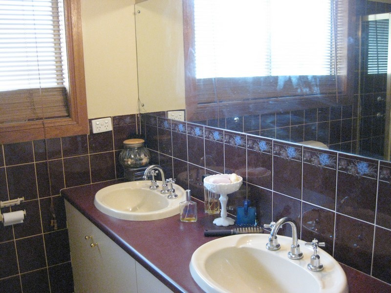 10 Edward Street, Willaston SA 5118