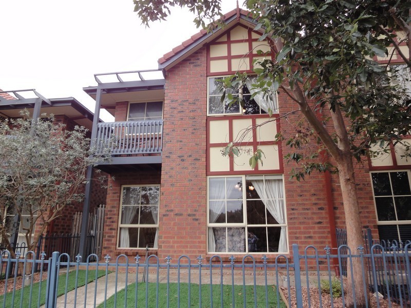 Unit 2, 36 Debenham Court, Greenwith SA 5125