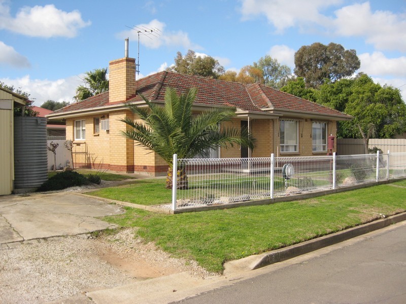 2 Couche Street, Willaston SA 5118
