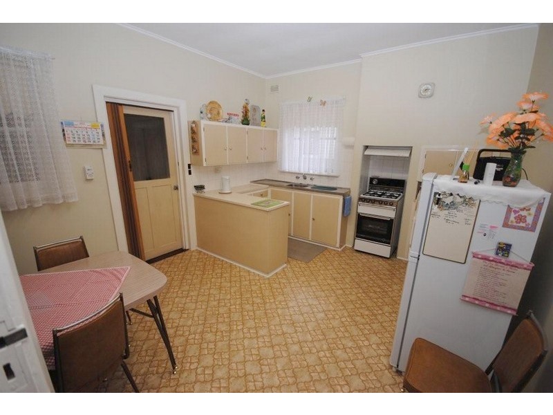 6 Victoria Street, Queenstown SA 5014