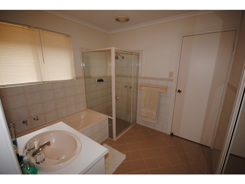 Unit 4/32 Debenham Court, Greenwith SA 5125